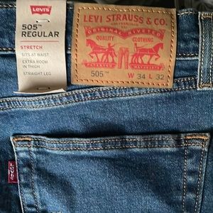 Mens Levi’s jeans 34X32